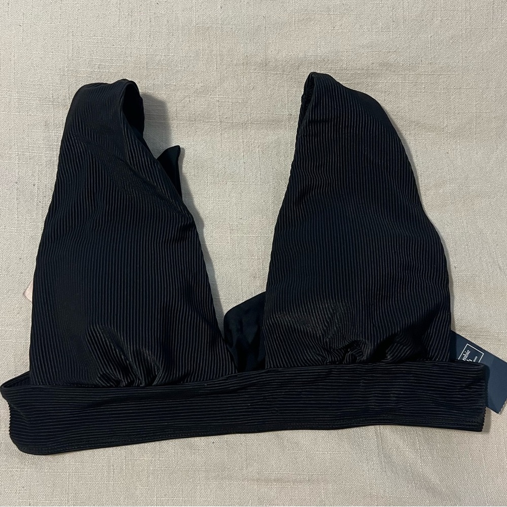 Abercrombie and Fitch ribbed triangle swim suit bikini top size small